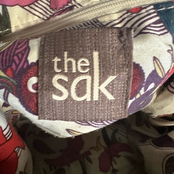 Buttery soft pale YELLOW genuine leather hobo style handbag - Picture 7 of 11